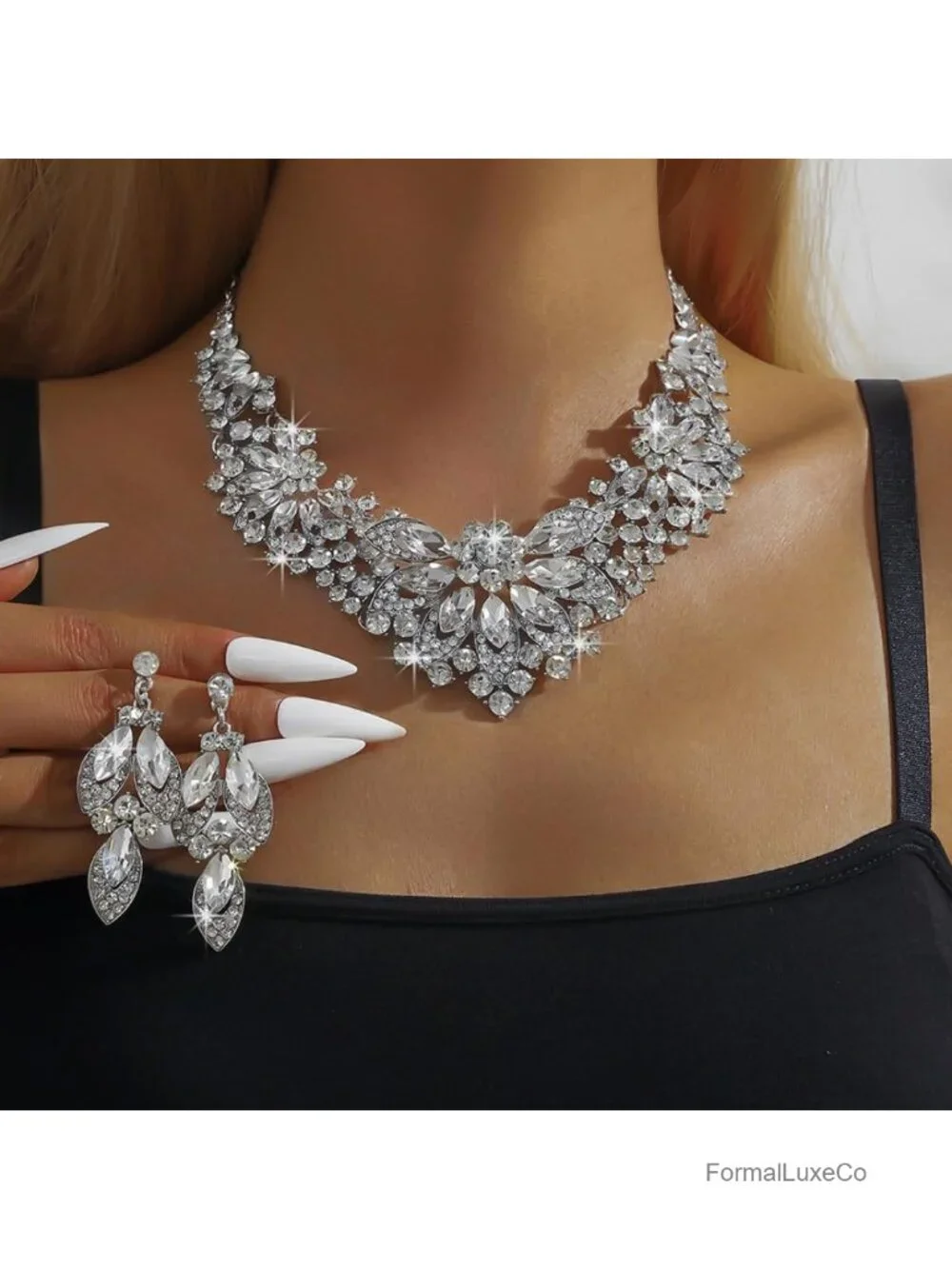 Vintage Crystal Rhinestone Statement Choker Necklace Earring Set Bib Cluster